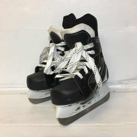 CCM Kids Hockey Skates - Size US 8Y - Pre-Owned - 637JTA