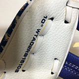 Wilson Kid's Baseball Glove - Size: 10" - Pre - Owned - 7DHAKB