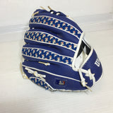 Wilson Kid's Baseball Glove - Size: 10" - Pre - Owned - 7DHAKB