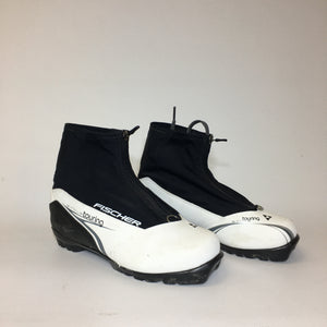 Fischer Style Touring XC Ski Boots - Size 39EU - Pre-Owned - 95CX33