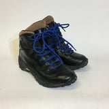 Merrell Women's Hiking Boots - Size 9 - Pre-Owned - B7YK5S