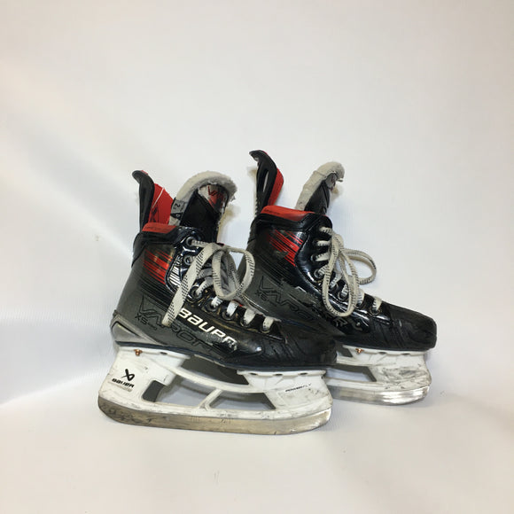 Bauer Kids Vapor X5 Pro Composite Hockey Skates - Size 2.5D - Pre-Owned - BZ6XX5