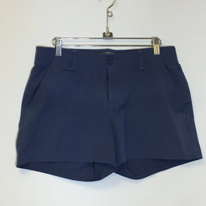 Under Armour Women's Fitted Golf Shorts - Size 8 - Pre-Owned - EJRN1N
