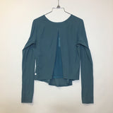 Lululemon Ladies Long Sleeve Athletic Shirt - Size 4 - Pre-Owned - EnYVQU