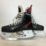 CCM Kids Hockey Skates - Size 3 - Pre-Owned - H3FJC4