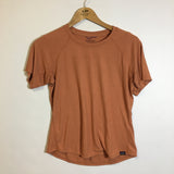 Patagonia Women's Athletic T-Shirt - Size Small - Pre-Owned - L4JB36