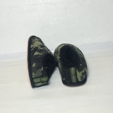 Women's Camo Slippers - Size 5 - Pre-Owned - LSB3BA