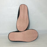 Women's Camo Slippers - Size 5 - Pre-Owned - LSB3BA