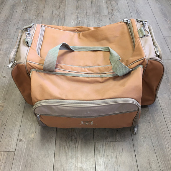 Outbound Cooler Bag w/ Picnic Supplies - Size 4 Person - Pre-Owned - QX9X38