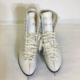 CCM Pirouette White Figure Skates - Size Woman's 8 - Pre-Owned - RNKSHL
