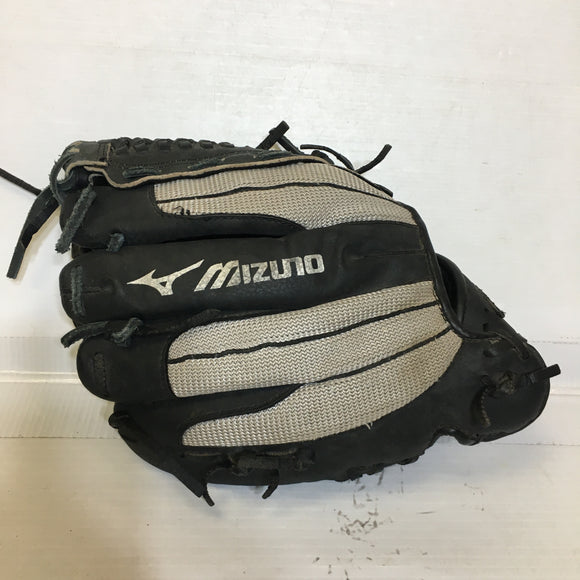 Mizuno Baseball Glove - 11