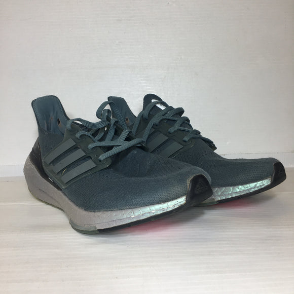 Adidas Men's Ultra Boost Running Shoes - Size 8.5 - Pre-owned