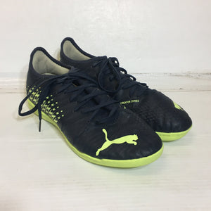 Puma Juniors Indoor Soccer Shoes - Size US 8 - Pre-Owned - X8RZ9U