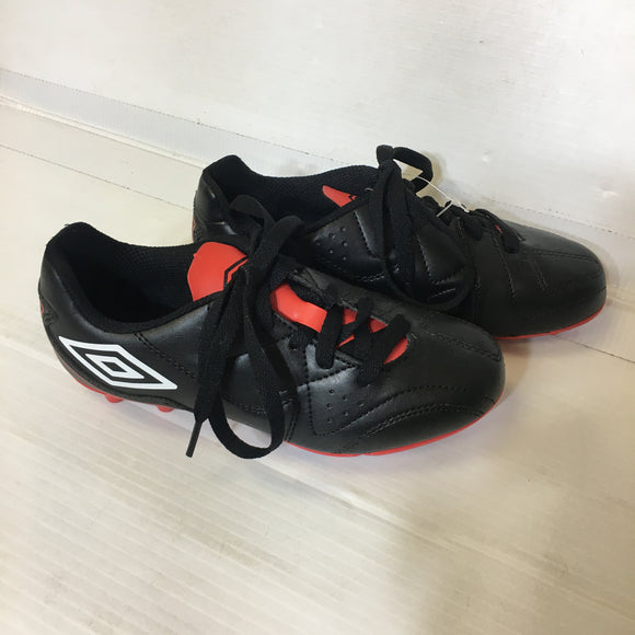 Umbro Youth Soccer Cleats - Size 1 - Pre-Owned - YWUNLB
