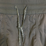 The North Face Women's Capri Outdoor Pants - Size Medium - Pre-Owned - ZUBLCL